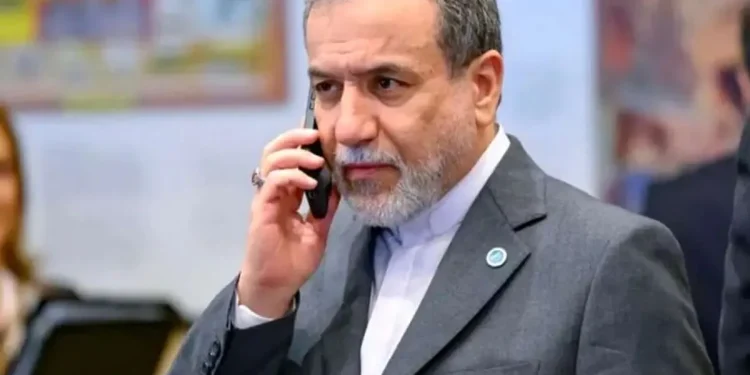 گفت‌وگوی عراقچی با وزرای خارجه عمان و ترکیه/ تأکید طرفین بر اهمیت بهره‌گیری از ظرفیت‌های دیپلماتیک