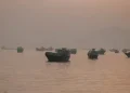 الجزیره: قطر از مالکان شناورها خواسته که تا اطلاع ثانوی، به طور موقت تردد و فعالیتهای دریایی را به حال تعلیق در آورند/ این اقدام به منظور حفظ ایمنی عمومی صورت گرفته و شامل قایقهای تفریحی هم میشود