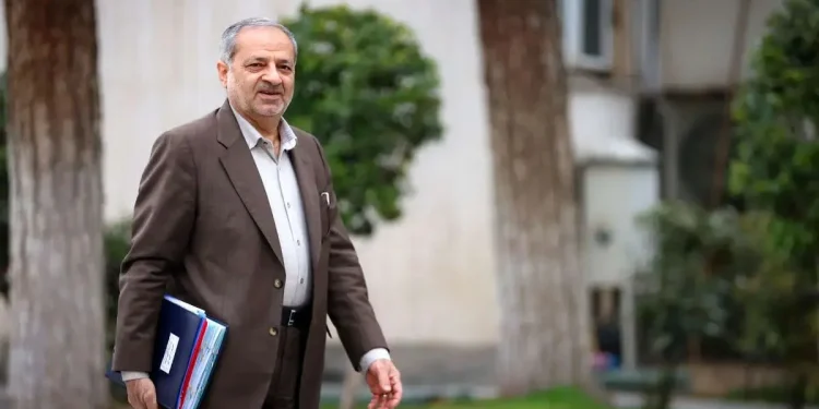 وزیر آموزش و پرورش: کنکور در زمان مقرر برگزار میشود/ امتحانات نهایی به تعویق افتاده در استانهای جنوبی، در زمان مناسب اخذ میشود