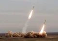 تبادلات آتش میان ایران و آمریکا طی شب گذشته/ سپاه: تنگه هرمز بسته شد؛ دو کشتی متخلف مورد اصابت قرار گرفت/ حملات آمریکا به بندرعباس، سیریک، کنگان، بندر دیر، عسلویه، چابهار و لرستان / ایران پایگاههای آمریکا در بحرین، کویت، قطر، اردن و امارات را مورد اصابت قرار داد