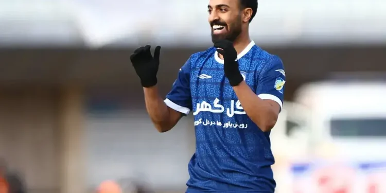 وداع با گل گهر بدون اشاره به تیم جدید/ پیام خداحافظی مدافع راست جدید پرسپولیس
