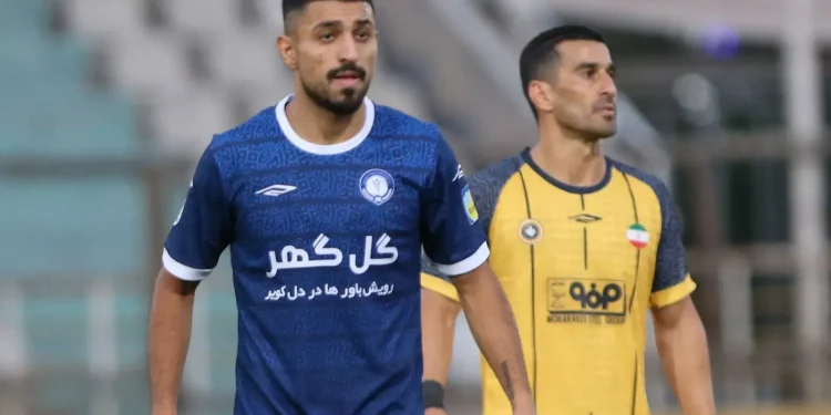 کاظمیان و فخریان مقابل سپاهان/ پرسپولیسی‌ها سابق کار گل‌گهر را دست گرفتند (عکس)