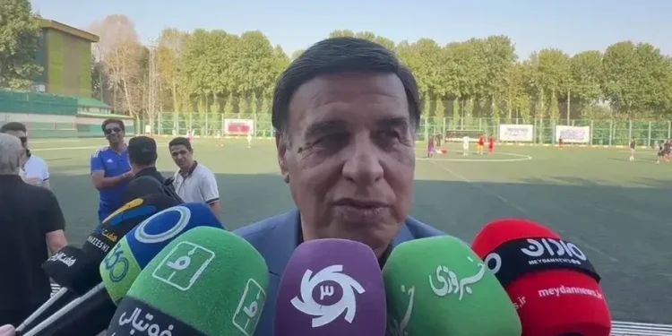 سهراب مقداری حواسش را جمع کند/ مظلومی: تاجرنیا خیانتکاران را کنار گذاشت!