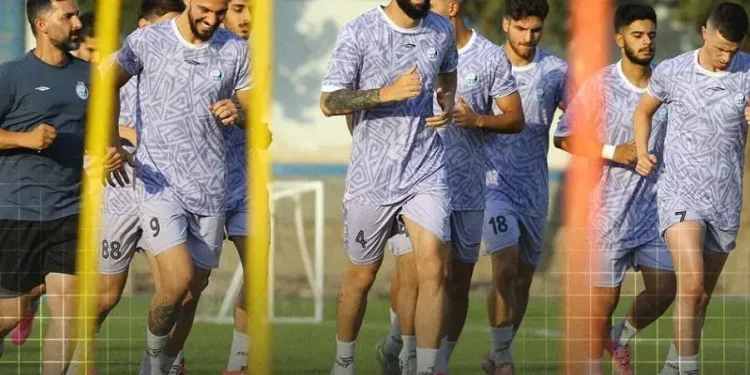 عکس اول استقلال، پیام واضح درباره روزبه