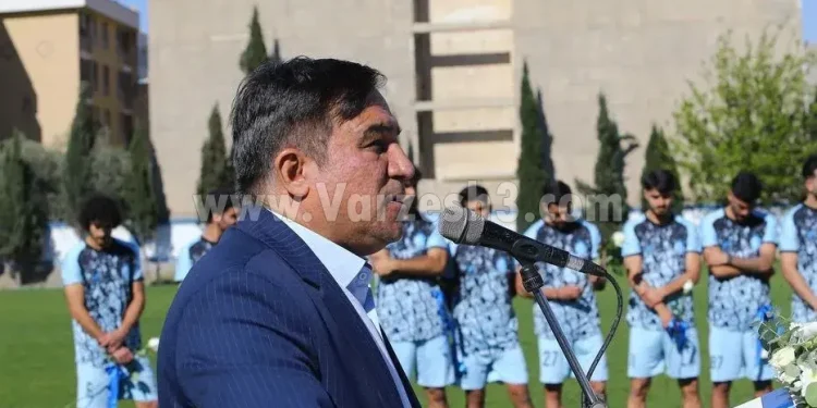با لیست‌های فضای مجازی باید چهار تیم تشکیل بدهیم/ پیام تاجرنیا به هواداران استقلال: بیکار ننشسته‌ایم!