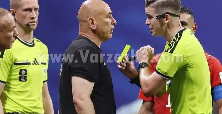 تهدید و حمله به یک نفر از همه جا بی‌خبر؛/ مصری‌ها داور بازی آرژانتین را اشتباه گرفتند!