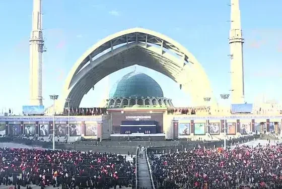 مراسم وداع با آقای شهید ایران در مصلای تهران