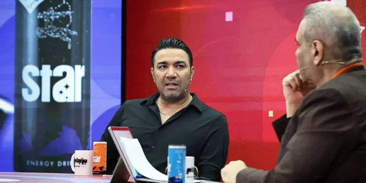جوابیه تند نکونام: دروغ محض است/ رویانیان برایم پورشه فرستاد تا پرسپولیسی شوم!