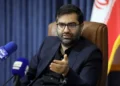 در یک روش قیمت بنزین تغییر نمی‌کند اما بنزین تا میزان ۱۲۱ میلیون لیتر توزیع می‌شود و وقتی تمام شد، نازل‌ها خاموش می‌شود/روش دوم، ۱۲۱ میلیون لیتر تولیدی روز بین خودروها تقسیم می‌شود و هرکس بیش از سهمیه بخواهد باید بنزینش را با نرخ آزاد بخرد؛ مشابه کرمان/در روش سوم، سهمیه بنزین به مردم اختصاص داده می‌شود؛ ماهی ۳۰ لیتر به هر فرد می‌رسد و امکان انتقال و خرید و فروش آن وجود دارد