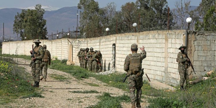 یک منبع سوری: آماده باش نیروها صرفا با اهداف آموزشی است