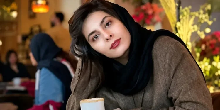 پیکر مریم همتیان، بازیگر جوان سینما تشییع شد