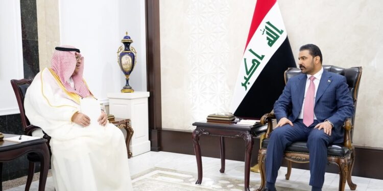 سفر رئیس سازمان اطلاعات عربستان به بغداد؛دعوت دوباره عربستان از نخست وزیر عراق برای سفر به ریاض