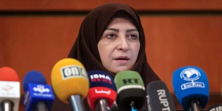 رئیس سازمان محیط‌زیست: آلودگی نفتی در سواحل جنوبی قشم و جزیره هنگام، از پیامدهای تجاوزات نظامی است/ عملیات پاکسازی در حال انجام است