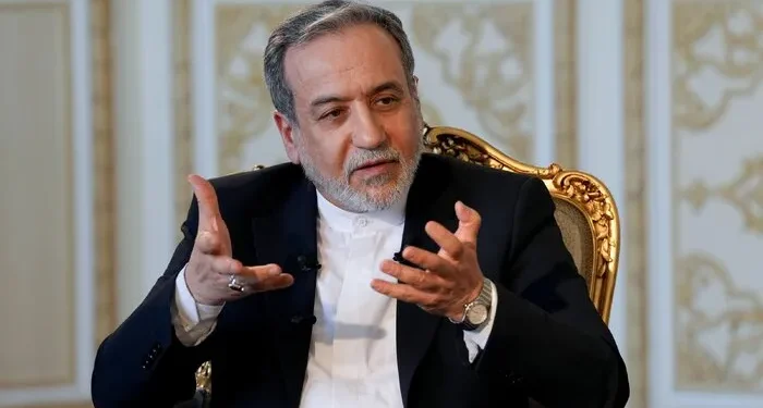 عراقچی: در میدان دیپلماسی با قدرت از منافع ملت ایران دفاع می‌کنیم / بعد از پایان جنگ تقریباً سه ماه مذاکره کردیم، نتیجه آن رسیدن به سندی بود که همه دنیا اعتراف کرد سند پیروزی مردم ایران در جبهه دیپلماسی بود / خیلی از وزرای خارجه به من گفتند هم جنگ و هم دیپلماسی را بردید