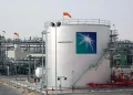 شرکت آرامکو: سود خالص ما در سه ماهه دوم سال نسبت به مدت مشابه سال گذشته، ۴۴ درصد افزایش یافته و به ۳۲.۶۹ میلیارد دلار رسیده/ این افزایش، عمدتاً ناشی از بالا رفتن نرخ فرآورده‌های پالایشگاهی، محصولات پتروشیمی و نفت خام است