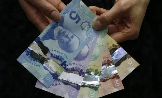 قیمت دلار کانادا، امروز شنبه ۳۱ مرداد ۱۴۰۵