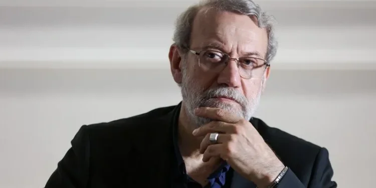فرزند شهید لاریجانی: پدرم پیگیر بودند مجریان و هنرمندان که از صداوسیما فاصله گرفتهاند دوباره برگردند و بدنه اجنماعی ترمیم شود /در انتخابات ۱۴۰۳ و عدم احراز صلاحیت شهید لاریجانی هر کس مطلع میشد، متحیر میشد؛ رهبر شهید ظرف دو سه هفته، سه بار به نهاد نظارتی اعلام نارضایتی کردن /در جلسه ای گفته شد، شما یک اطلاعیهای تند بدهید اما شهید لاریجانی گفت که مطلقا این کار را نمیکنم