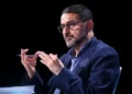 مجتبی زارعی، نماینده تهران: کار زشت معاونت پارلمانی صدا و سیما برای جمع آوری امضا از نمایندگان مجلس برای حمایت از جبلّی / قویا با تلفن کننده برخورد کردم  /مگر جمع کردن امضا خرابکاری های هیئت رئیسه ی سازمان را برای وحدت شکنی ها و قطبی سازی ها در رسانه ملّی درست جلوه خواهد داد؟