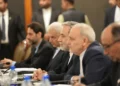 عراقچی: تهران مصمم به تداوم رایزنی با عمان درباره تنگه هرمز است