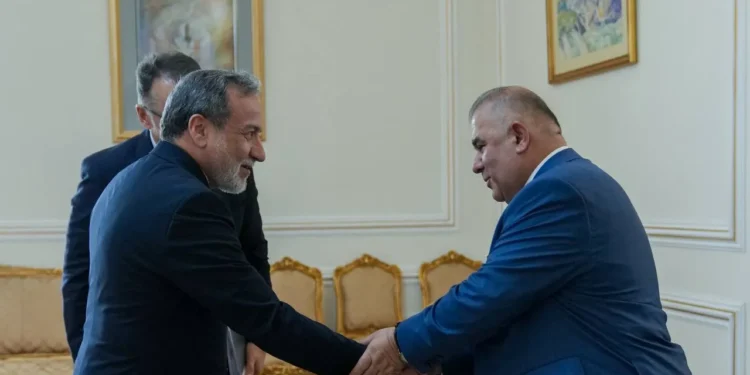 دیدار عراقچی با وزرای انرژی و حمل و نقل جمهوری تاجیکستان / عراقچی: بابت حمایت‌های ارزشمند تاجیکستان در جریان تجاوز نظامی آمریکایی- صهیونیستی علیه ایران قدردان هستم / امیدوارم با تشکیل کارگروه مشترک، شاهد اجرایی شدن تفاهم‌های صورت گرفته به ویژه در حوزه‌های انرژی و حمل و نقل باشیم