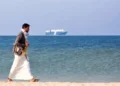 بلومبرگ  به نقل از داده های دریانوردی: نفتکش‌ها، مقصد خود را در دریای سرخ پنهان می‌کنند / آنها  به جای بنادر یمن مقصد خود را کانال سوئز و مصر اعلام می‌کنند
