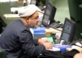 حمید رسایی: مگر منصوب رئیس جمهور میتواند مجلس را تعطیل کند؟! جایگاه حقوقی دبیر شورای عالی امنیت ملی در جایگاهی نیست که بتواند مجلس را تعطیل کند / نایب رئیس مجلس: مصوبات شعام پیش از ابلاغ به استحضار رهبر انقلاب میرسد اما در نهایت با امضای دبیر شعام ابلاغ میشود / ما سر هر موضوع و مصوبهای نمیپرسیم آیا به استحضار رهبر انقلاب رسیده است یا خیر؟