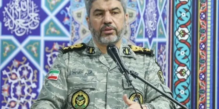 سخنگوی ارتش: ادغام قرارگاه خاتم‌الانبیا با ستاد کل نیرو‌های مسلح، محاسن بسیار زیادی دارد؛ از جمله وحدت فرماندهی و سرعت عمل در پاسخگویی به تهدیدات/ انتصاب فرماندهان جدید، جدیت نظام در دفاع از کشور را نشان می‌دهد