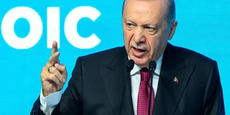اردوغان: ادامه بسته ماندن تنگه هرمز، بحران بزرگی برای تجارت جهانی ایجاد می‌کند/ ترکیه و ایران از پایان محدودیت‌های اعمال‌ شده بر رفت‌ و آمد کشتی‌ها، حمایت می‌کنند