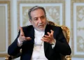 عراقچی به وزیر خارجه انگلیس: همکاری با متجاوزان به بهانۀ قراردادهای دفاعی پیشین، غیرقابلقبول است / اد میلیبند: ما بخشی از جنگ با ایران نیستیم