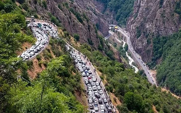 مرکز مدیریت راه‌های مازندران: جاده چالوس یکطرفه است؛ ترافیک سنگین در راه‌ها