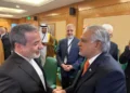 وزیر خارجه پاکستان درباره توافق مکه با عراقچی گفت‌و‌گو کرد / اسحاق دار رئوس مطالب توافقنامه را به اشتراک گذاشت