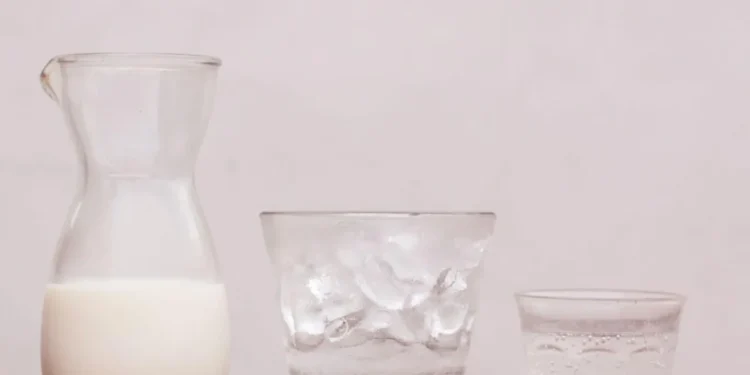 ترکیبات موجود در شیر ممکن است بیشتر به حفظ آب مورد نیاز بدن کمک کنند