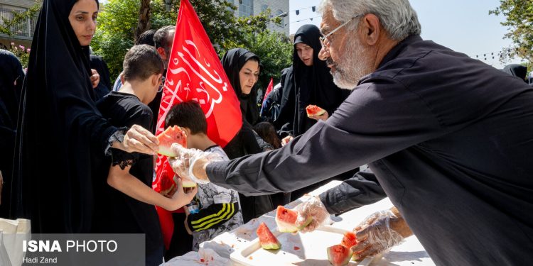 تصاویر: مراسم پیادهروی جاماندگان اربعین حسینی در تهران