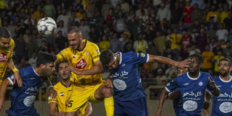 شروع خوب فجر با غلبه بر گلگهر