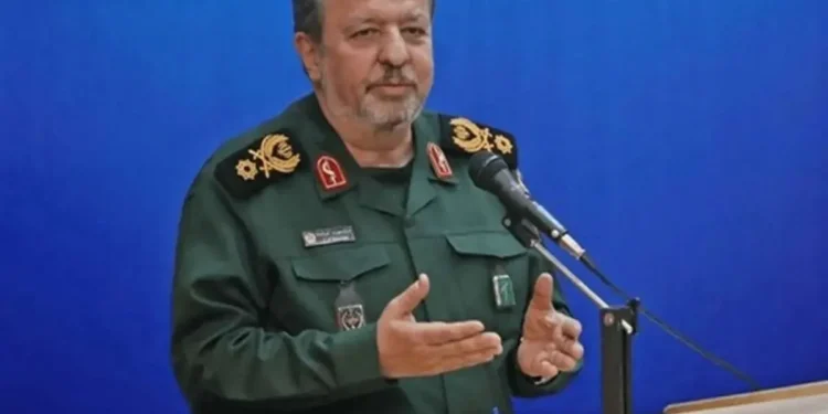 سرپرست وزارت دفاع: ایران ثابت کرد دوران بزن درو، لشکرکشی از پشت اقیانوس‌ها و تهدید تمام شده/ تاریخ چند هزار ساله ایران را بخوانید تا بفهمید باید با ملت ما با زبان احترام سخن گفت