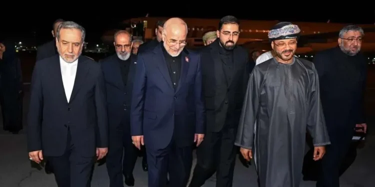 شبکه ایبیسی به نقل از مقامات آمریکایی: زمان توافق ایران و عمان، محدود به ۶۰ روز خواهد بود/ در این دوره، بر سر توافقی بلند مدت با هدف «گشایش کامل تنگه هرمز» و «ادامه مذاکرات در مورد توافق هستهای»، کار خواهد شد/ هیچ چیز نهایی نیست تا زمانی که به طور رسمی اعلام شود