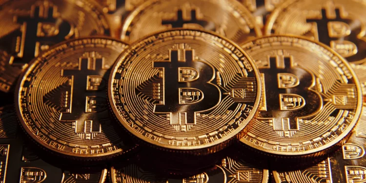 قیمت بیت کوین، امروز شنبه ۲۴ مرداد ۱۴۰۵