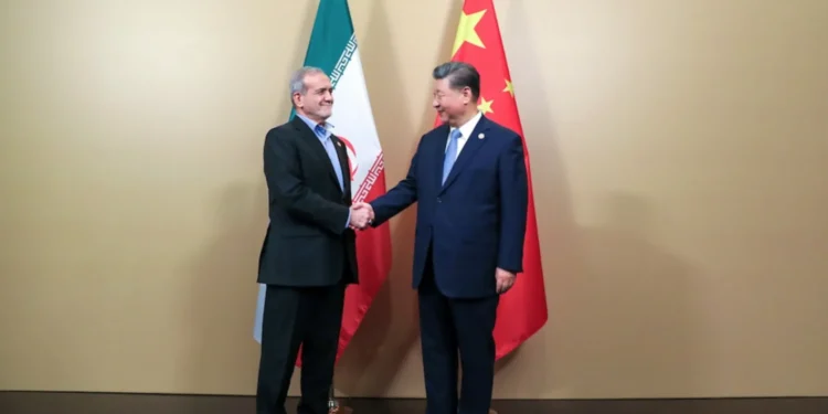 چین: در همکاری ما با ایران نباید مداخله یا مانع تراشی صورت بگیرد، زیرا در چارچوب قوانین بین‌المللی انجام می‌شود
