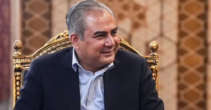 خبرنگار پاکستانی: ساعاتی پس از بازگشت از ایران، وزیر کشور پاکستان و یکی از اعضای مهم تیم میانجی‌گری با کاردار آمریکا در پاکستان دیدار کرد