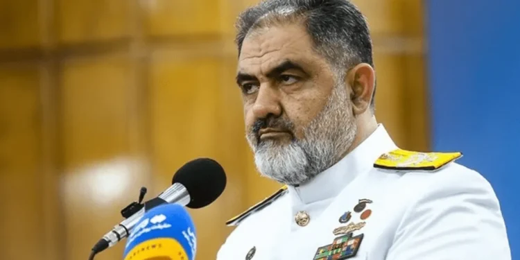 فرمانده نیروی دریایی ارتش: نیروی دریایی ایران مقتدرانه از مردم دفاع می‌کند / دشمن اگر تصور می‌کند با شهادت تعدادی از فرزندان ملت ایران و کارکنان نیروی دریایی، این نیرو از حرکت بازمی‌ایستد، سخت در اشتباه است