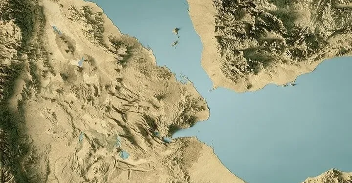 رویترز به نقل از اطلاعات ردیابی کشتی‌ها: ۶ نفتکش عربستانی پس از تهدیدهای انصارالله یمن مسیر خود را به سمت دماغه امید نیک تغییر دادند