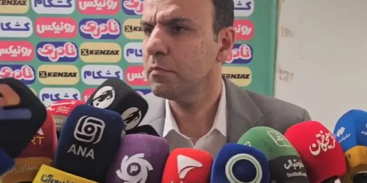 خلیلی: پیشکسوتان سهم خواهی را کنار بگذارند
