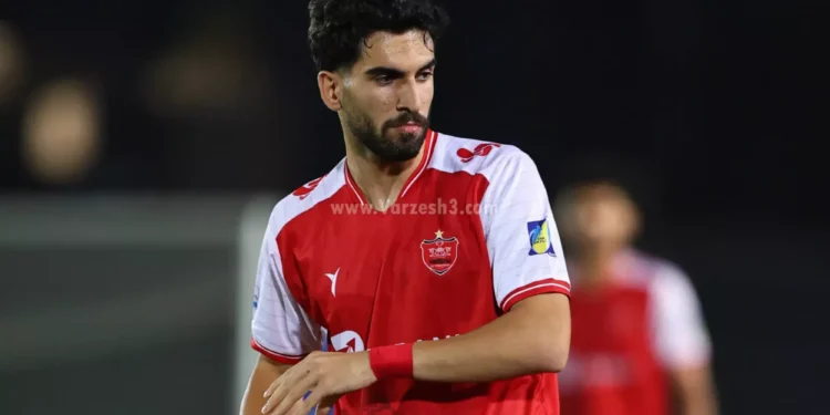 احتمال تقابل با ستارگان تراکتور؛/ شاید بهترین فرصت عمر مدافع جوان پرسپولیس!