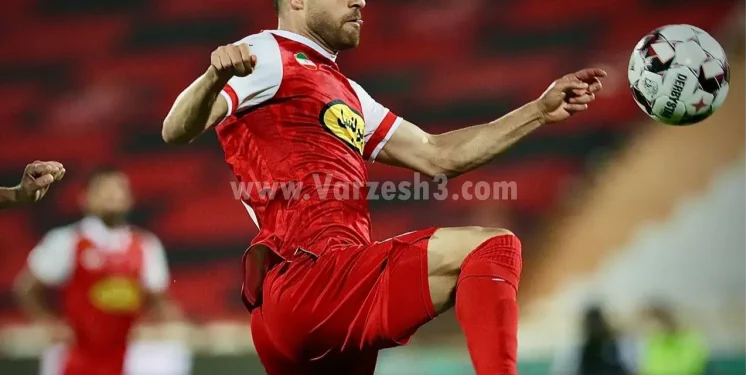 پورعلیگنجی با الطلبه تمام کرد/ اختصاصی: مدافع پرسپولیس شاگرد منصوریان شد