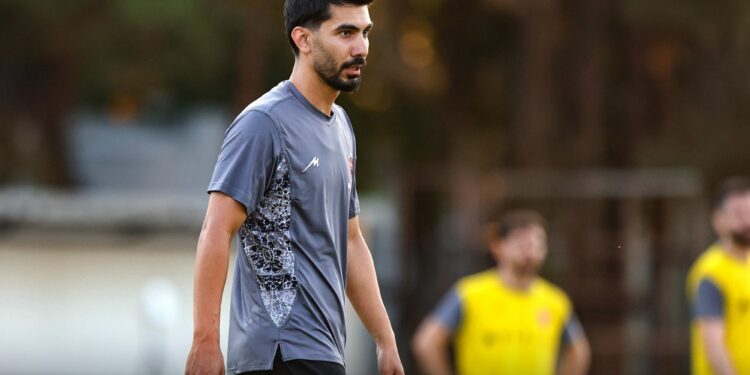 هافبک پرسپولیس در سه راهی گرفتار شد!
