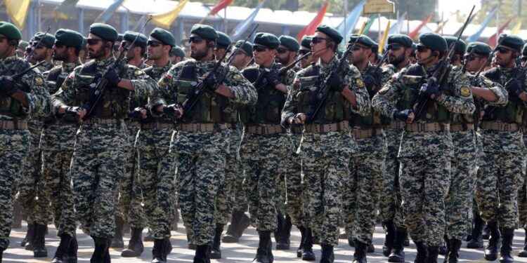 ایران: تهدیدهای امریکا و اسرائیل نمی‌تواند آنها را از شکست نجات دهد