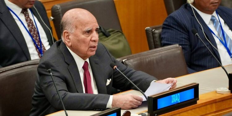 تأکید وزیر امور خارجه عراق بر بازسازی مشارکت جهانی برای توسعه در نشست گروه ۷۷ و چین