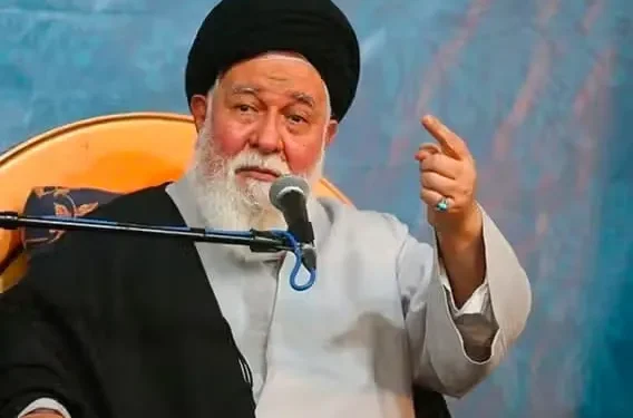 دوگانهسازی علمالهدی از تریبون نماز جمعه: مسئله این است که آیا مذاکرات و دیپلماسی باید تابع میدان باشد یا میدان باید خود را با مذاکرات هماهنگ کند؟ / تکلیف را میدان تعیین میکند