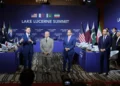 ارم نیوز: میانجی‌گران در تلاش هستند تا در نیویورک نشست دیگری میان ایران و آمریکا برگزار کنند/ آن‌ها می‌خواهند از زمان باقی‌ مانده برای تدوین پیش‌نویس آتش‌بس و بازگشت کشتیرانی در تنگه هرمز استفاده کنند؛ سپس مذاکرات با سرعت بیشتری در دوحه، مسقط یا یک شهر اروپایی تکمیل شود