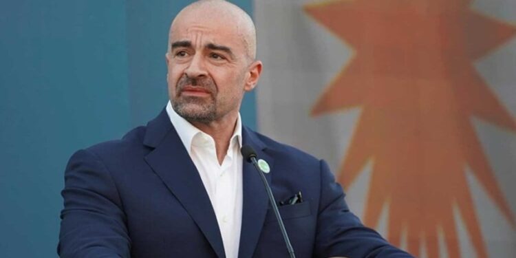 بافل طالبانی وارد تهران شد